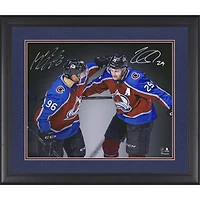 Mikko Rantanen et Nathan MacKinnon Colorado Avalanche Photographie encadrée multi-signée 40,6 x 50,8 cm
