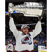 Photographie non signée de Mikko Rantanen, champion la Coupe Stanley 2022 l'Avalanche du Colorado