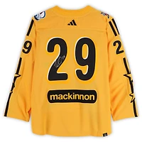 Maillot authentique adidas jaune autographié par Nathan MacKinnon Colorado Avalanche pour le match des étoiles 2024