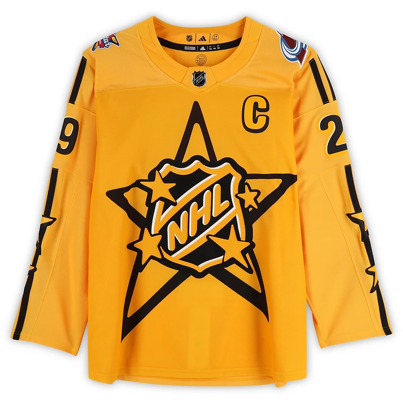 Maillot authentique adidas jaune autographié par Nathan MacKinnon Colorado Avalanche pour le match des étoiles 2024
