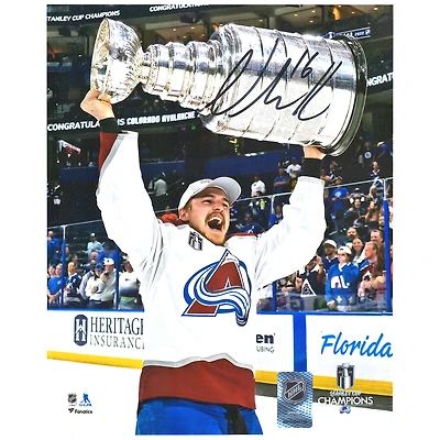 Nicolas Aube-Kubel Colorado Avalanche dédicacé les champions de la Coupe Stanley 2022 8" x 10" Raising Cup Photographie