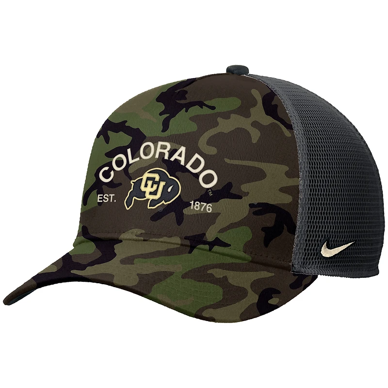 Casquette de camionneur ajustable Nike Camo Colorado Buffaloes 2025 Military Appreciation Rise pour homme