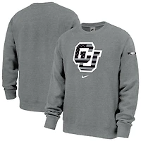 Sweat-shirt à col rond en polaire Nike gris Colorado Buffaloes Coach Prime pour homme, édition spéciale Journée des anciens combattants