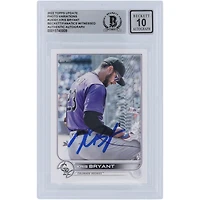 Kris Bryant Colorado Rockies Autographié 2022 Topps Mise à jour Photo Variation #US301 Beckett Fanatics Witnessed Authenticated 10 Card