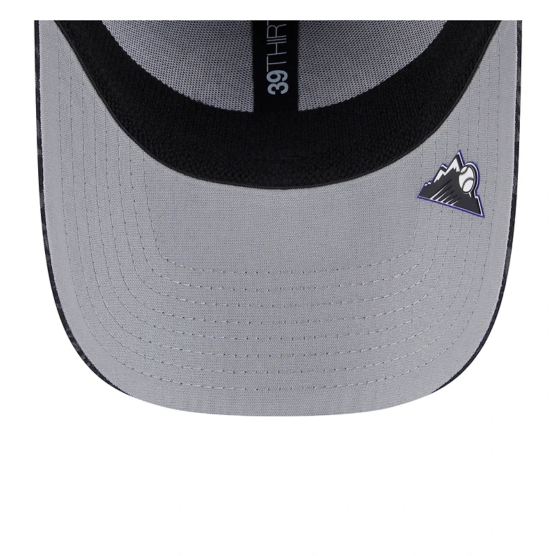 Men's New Era Black Colorado Rockies 2025 MLB Clubhouse 39THIRTY Flex Hat