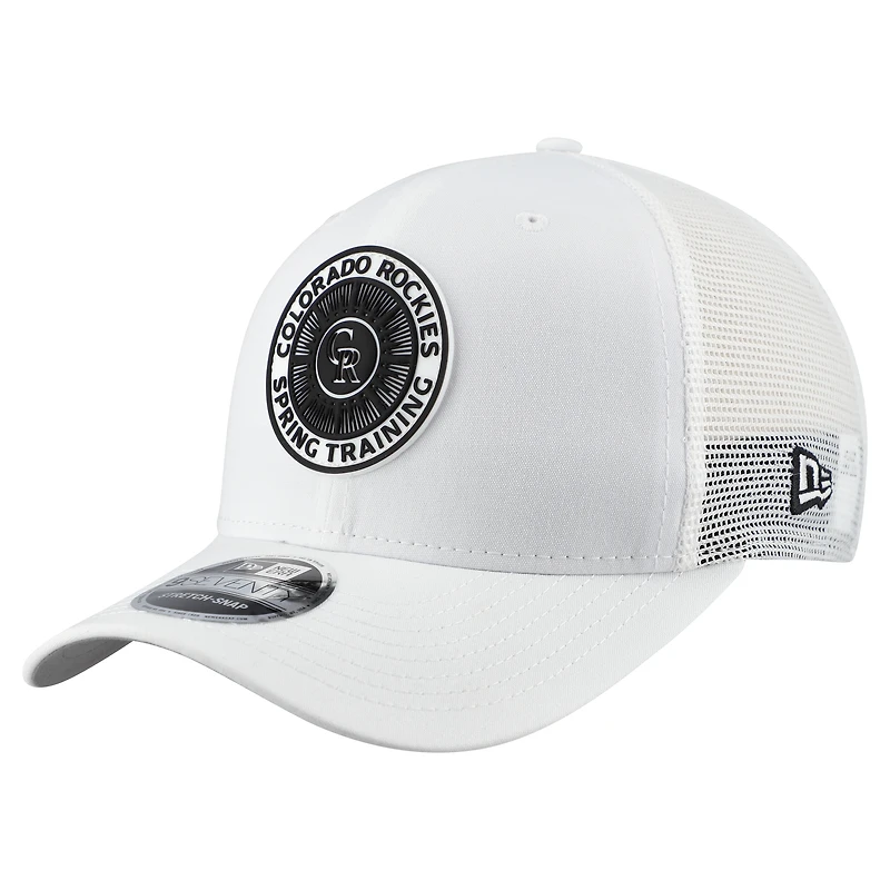 Casquette trucker ajustable New Era blanche Colorado Rockies 2026 Spring Training Fan Pack 9SEVENTY pour homme