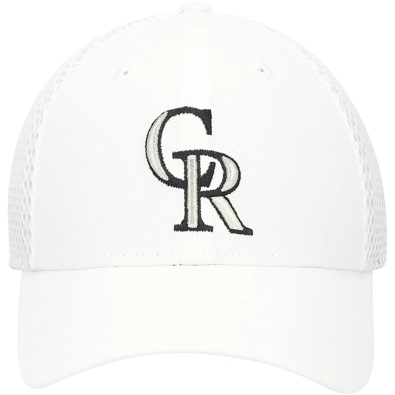 Casquette flexible REPREVE Neo 39THIRTY des Colorado Rockies New Era pour hommes, blanche
