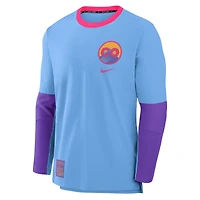 Pull léger Nike Dri-FIT bleu clair pour homme, collection authentique City Connect 2025 Colorado Rockies