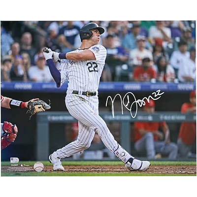 Photographie autographiée de Nolan Jones, Colorado Rockies, 16" x 20"
