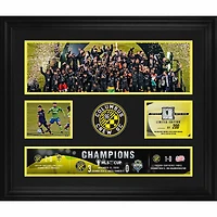 Collage encadré de 20" x 24" des champions de la Coupe MLS 2020 de Columbus Crew avec un morceau de ballon utilisé lors du match de la Coupe MLS 2020 - Édition limitée à 200
