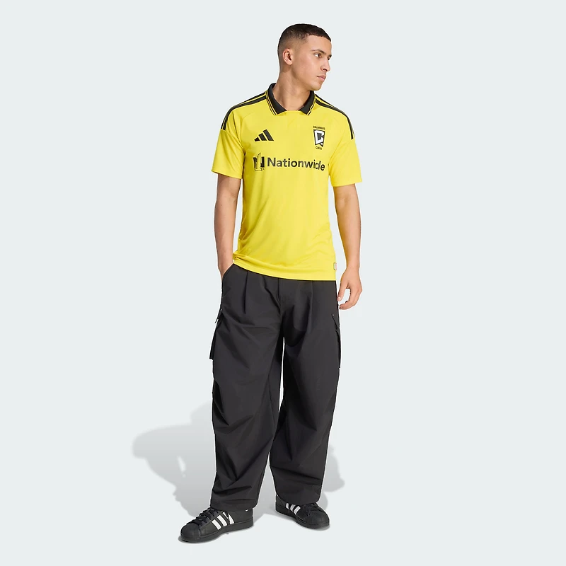 Maillot réplique adidas Columbus Crew jaune pour homme, édition 2026 « Conçu l'excellence ».
