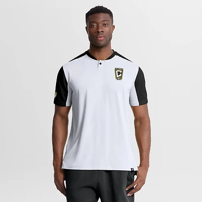 T-shirt Henley blanc pour homme Fanatics Columbus Crew Striker