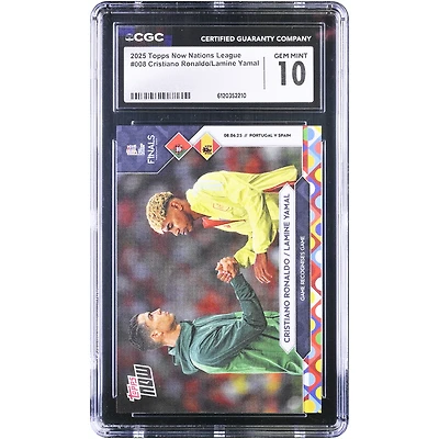 Carte authentifiée CGC n° 10, commémorant le match n° 8 de la Ligue des Nations 2025 entre Cristiano Ronaldo et Lamine Yamal