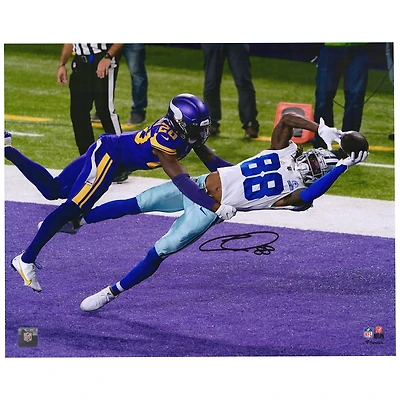 Photographie autographiée de 16" x 20" de CeeDee Lamb, prise de TD contre le Minnesota par les Cowboys de Dallas