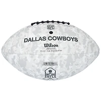 Ballon de football Wilson 2024 autographié par CeeDee Lamb des Cowboys de Dallas