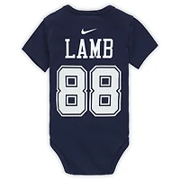 Body Nike CeeDee Lamb bleu marine pour bébé avec nom et numéro de joueur des Cowboys Dallas