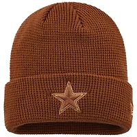 Bonnet en tricot gaufré à revers Dallas Cowboys Tiramasu marron New Era pour homme