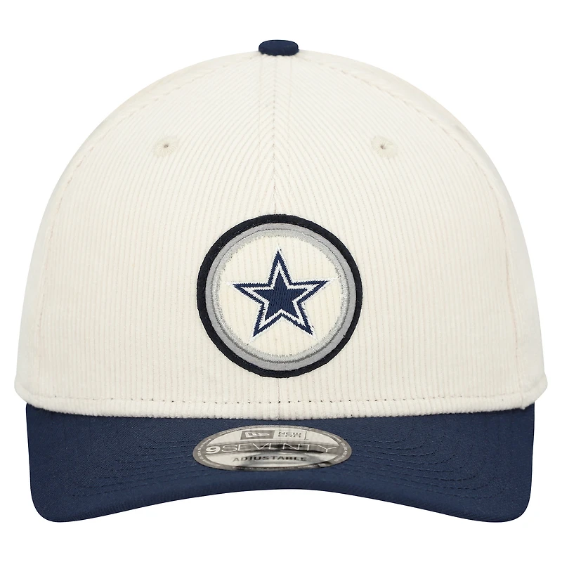Casquette ajustable 9SEVENTY en velours côtelé Loyal des Cowboys de Dallas New Era pour homme, couleur crème