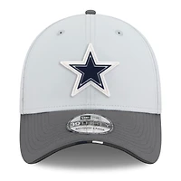 Men's New Era  Gray/Graphite Dallas Cowboys 2025 NFL Training Camp 39THIRTY Flex Hat