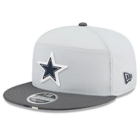 Casquette snapback 9FIFTY à panneau fendu New Era gris/graphite pour homme, motif camp d'entraînement NFL 2025 des Cowboys de Dallas
