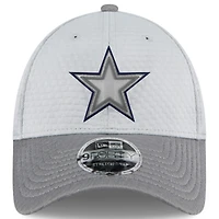 Casquette ajustable 9FORTY pour homme des Dallas Cowboys 2024 NFL Training Camp, gris New Era