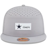 Casquette snapback 9FIFTY grise à panneau fendu des Cowboys de Dallas 2025 de New Era pour homme
