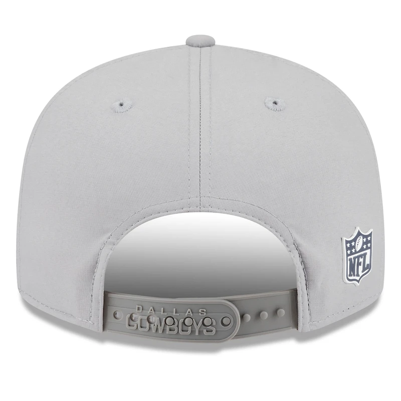 Casquette snapback 9FIFTY grise à panneau fendu des Cowboys de Dallas 2025 de New Era pour homme