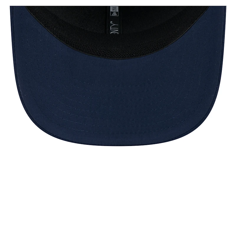 Casquette extensible à bouton-pression New Era pour hommes des Dallas Cowboys 2024 Sideline 9SEVENTY bleu marine
