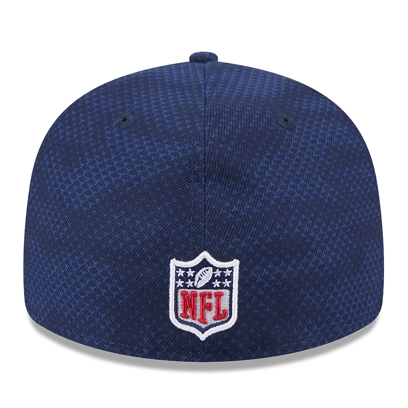 Casquette ajustée 59FIFTY New Era pour hommes des Dallas Cowboys 2024 Sideline Low Profile bleu marine