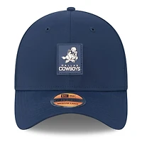 Men's New Era Navy Dallas Cowboys 2025 NFL Sideline Throwback 39THIRTY Flex Hat