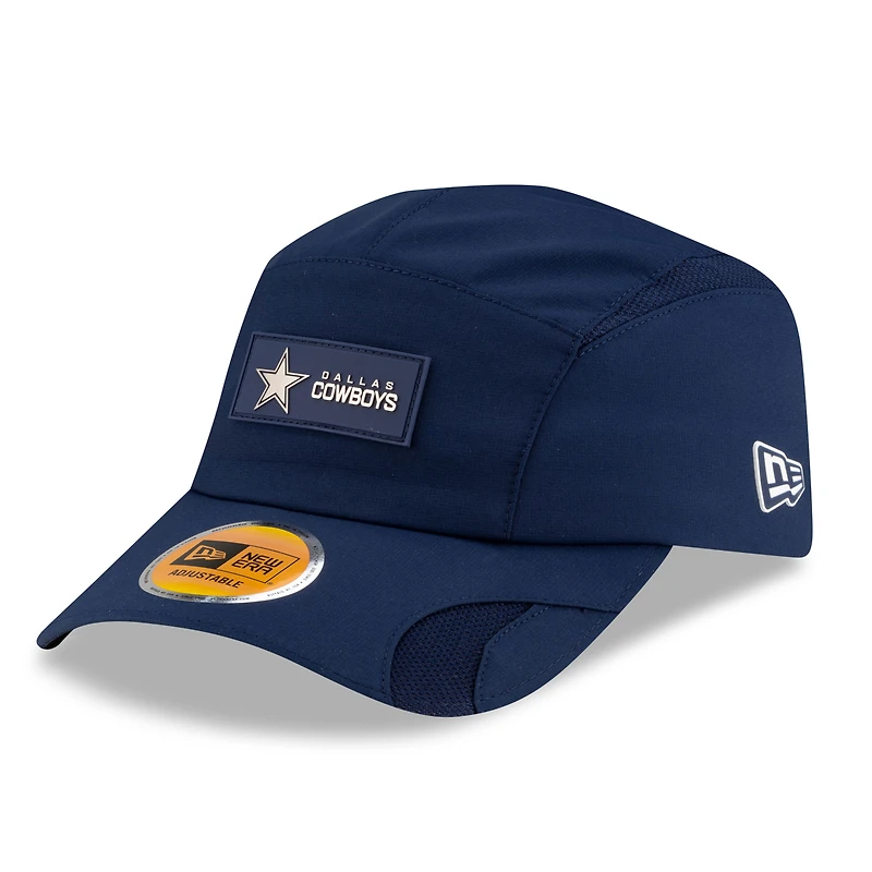 Men's New Era Navy Dallas Cowboys 2025 Sideline Runner Adjustable Hat