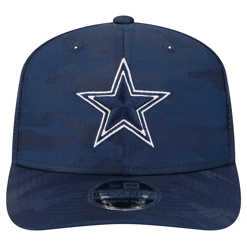 Casquette ajustable extensible à boutons-pression Dallas Cowboys Adventure Camo Trucker 9SEVENTY de New Era pour homme