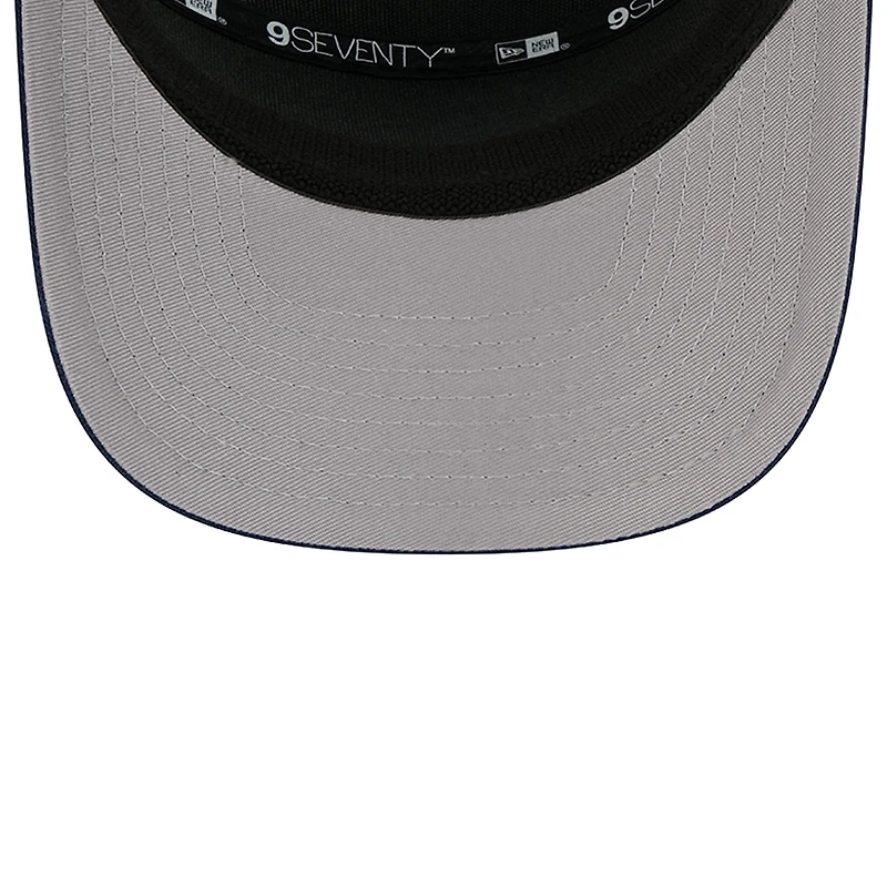 Men's New Era  Navy Dallas Cowboys Quick Strike Split Panel 9SEVENTY Stretch-Snap Trucker Hat