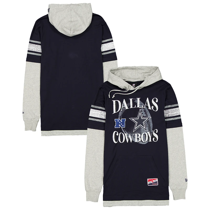 T-shirt à capuche manches longues et superpositions New Era bleu marine Dallas Cowboys Twofer pour homme