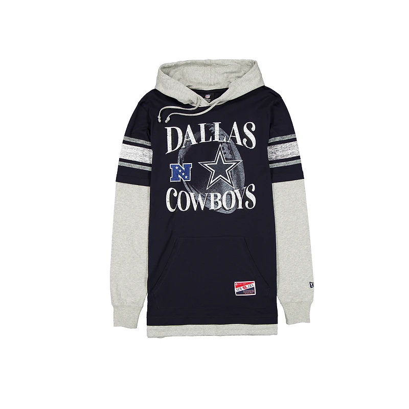 T-shirt à capuche manches longues et superpositions New Era bleu marine Dallas Cowboys Twofer pour homme