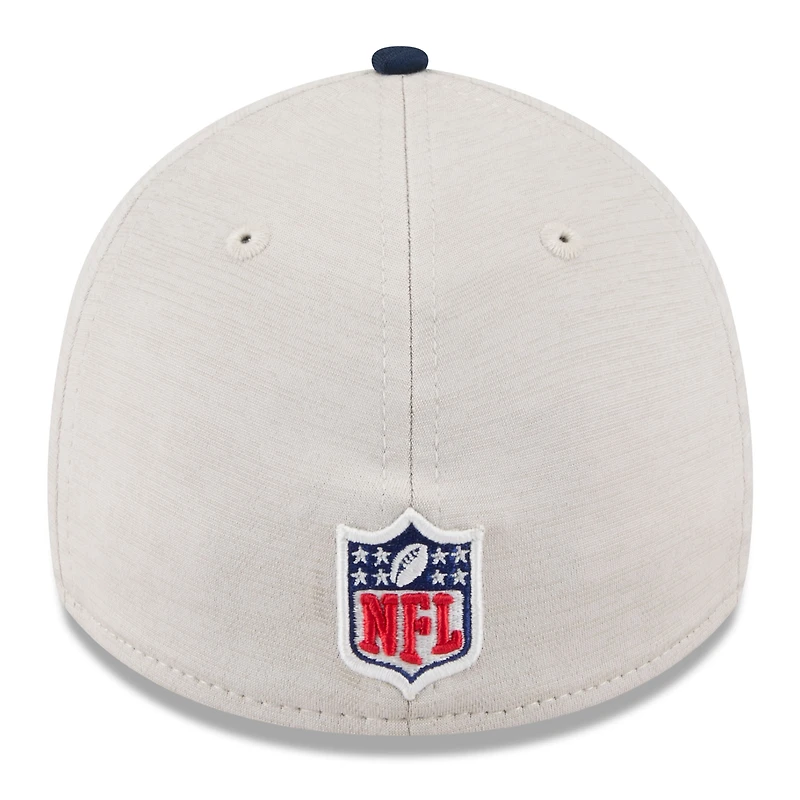 Casquette flexible 39THIRTY Dallas Cowboys 2024 Sideline Historic New Era pour hommes, pierre/bleu marine