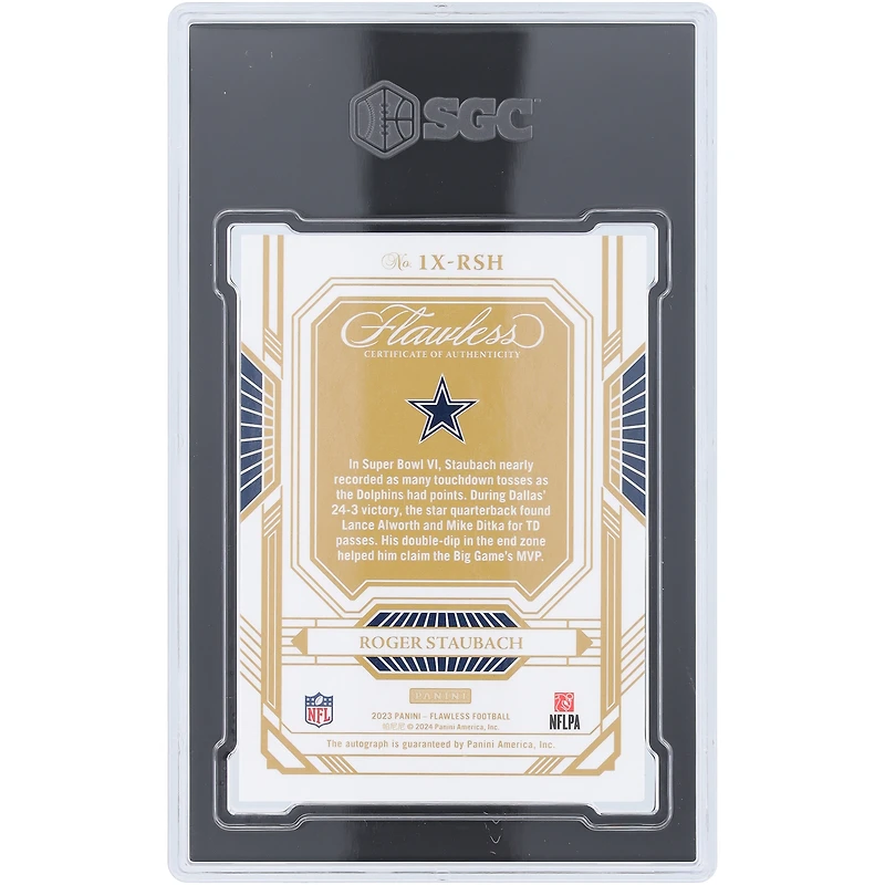 Carte autographiée par Roger Staubach (Dallas Cowboys), collection Panini Flawless Sapphire Champions 2023, n° 1X-RSH, n° 6/10, authentifiée par SGC (9,5/10).