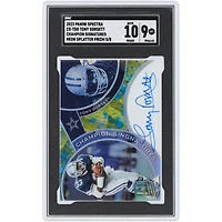 Carte autographiée par Tony Dorsett (Dallas Cowboys), collection Panini Spectra Neon Splatter Prizm Champion Signatures 2023, n° CS-TDO, n° 5/8, authentifiée SGC (9/10).
