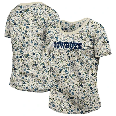 T-shirt à col rond floral Glam Game crème New Era pour femme des Cowboys de Dallas
