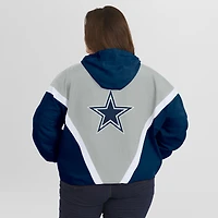Veste coupe-vent à capuche entièrement zippée et froissée rétro grande taille pour femme WEAR by Erin Andrews bleu marine/gris des Cowboys de Dallas