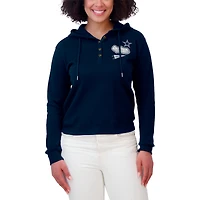 Sweat à capuche en tricot gaufré bleu marine Dallas Cowboys pour femme WEAR by Erin Andrews