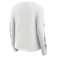 T-shirt blanc à manches longues et imprimé gaufré Dallas Cowboys pour femme WEAR by Erin Andrews