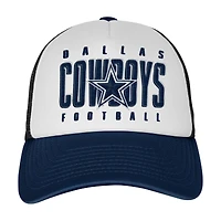 Casquette ajustable blanche Youth Outerstuff Dallas Cowboys Essentials Trucker