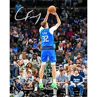 Photo de tir autographiée de Cooper Flagg (Dallas Mavericks) - 40 x 50 cm