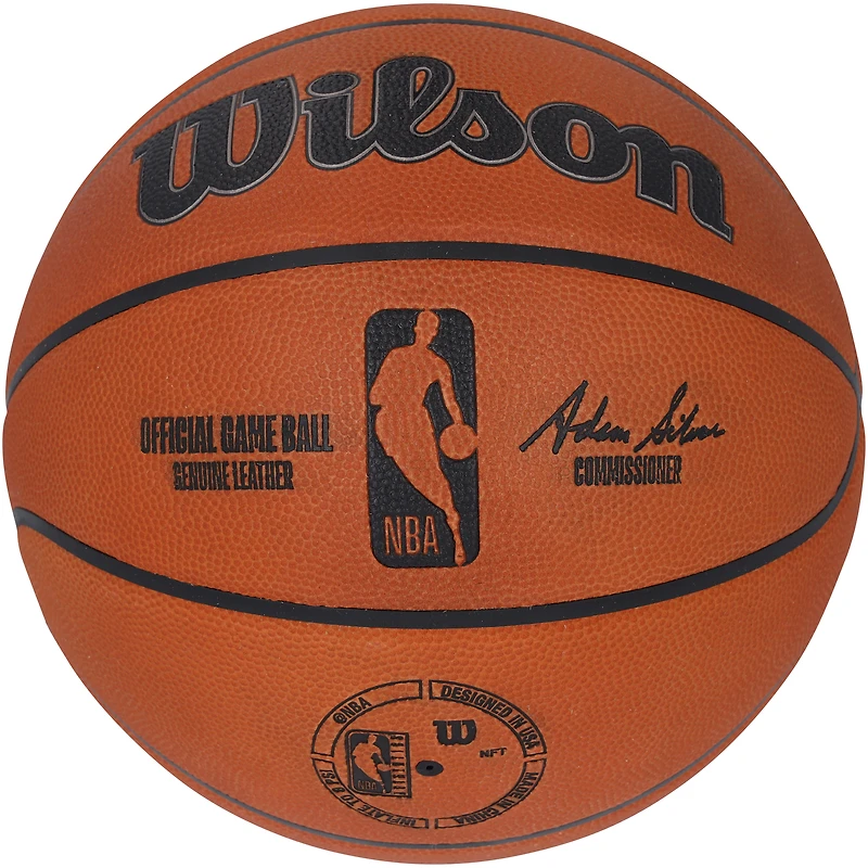 Ballon de basket officiel Wilson autographié par Cooper Flagg des Dallas Mavericks