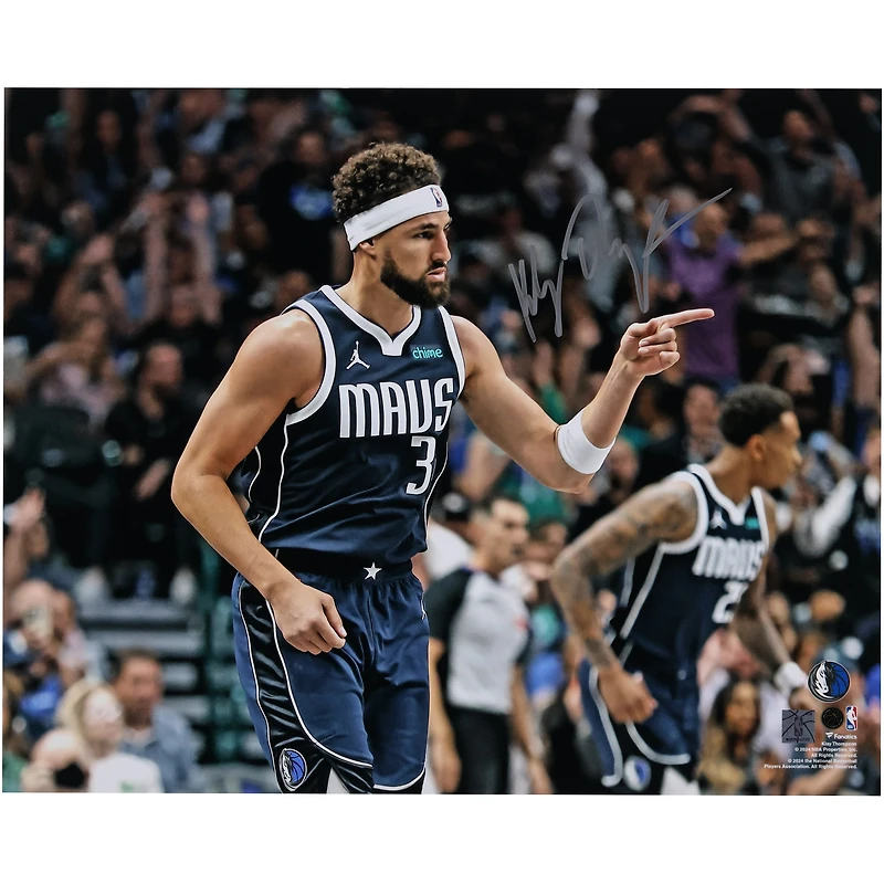 Photo de célébration de tir autographiée de Klay Thompson, joueur des Dallas Mavericks (40 x 50 cm).