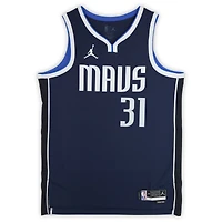 Maillot Swingman Nike bleu dédicacé par Klay Thompson des Dallas Mavericks
