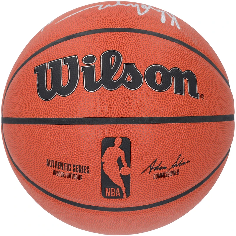 Ballon de basket-ball d'intérieur/extérieur Wilson Authentic Series autographié par Klay Thompson des Dallas Mavericks avec plusieurs inscriptions pour les débuts des Mavs - Édition limitée à 5