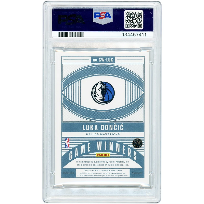 Carte autographiée de Luka Dončić (Dallas Mavericks) - Collection Panini Eminence Game Winners Emerald Diamond Gem 2024-25, n° GW-LUK, n° 2/3, authentifiée PSA 10/10.