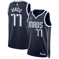 Maillot Jordan Brand Luka Doncic Navy Dallas Mavericks Swingman pour Homme - Statement Edition